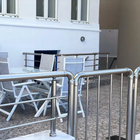 Sea Apartment *